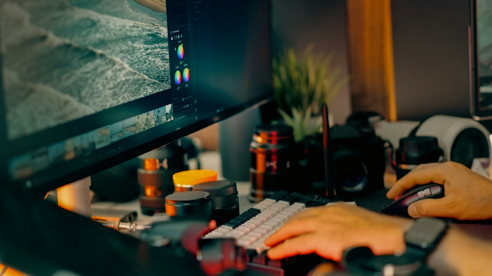 Bildbearbeitung an einem Desktop-Computer.